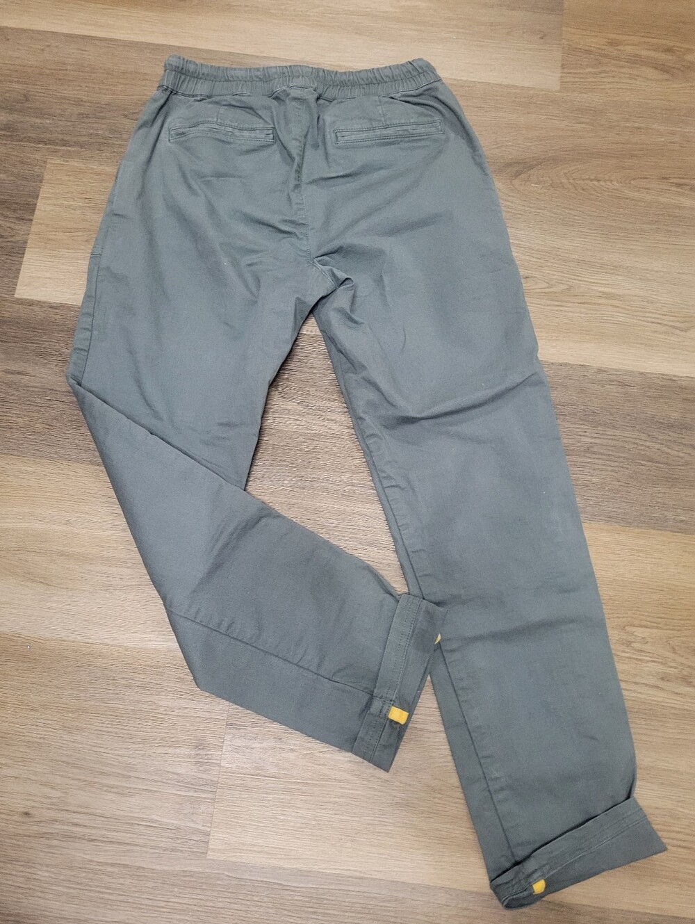 Pact Women's Woven Twill Roll Up Pant size S - Picture 4 of 5